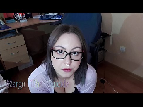 ❤️ Sexy dievča s okuliarmi hlboko fajčí vibrátor na kameru ️ Šukanie video na porno sk.hellporno-com.ru ❌️❤